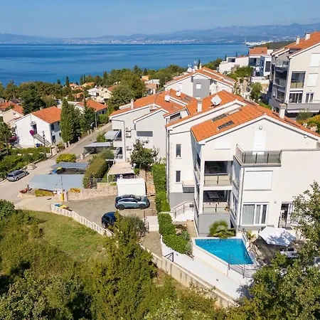 Sasso Bianco With The Private Pool Njivice