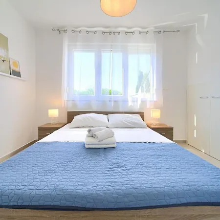 Апартаменты Sasso Bianco With The Private Pool Нивице